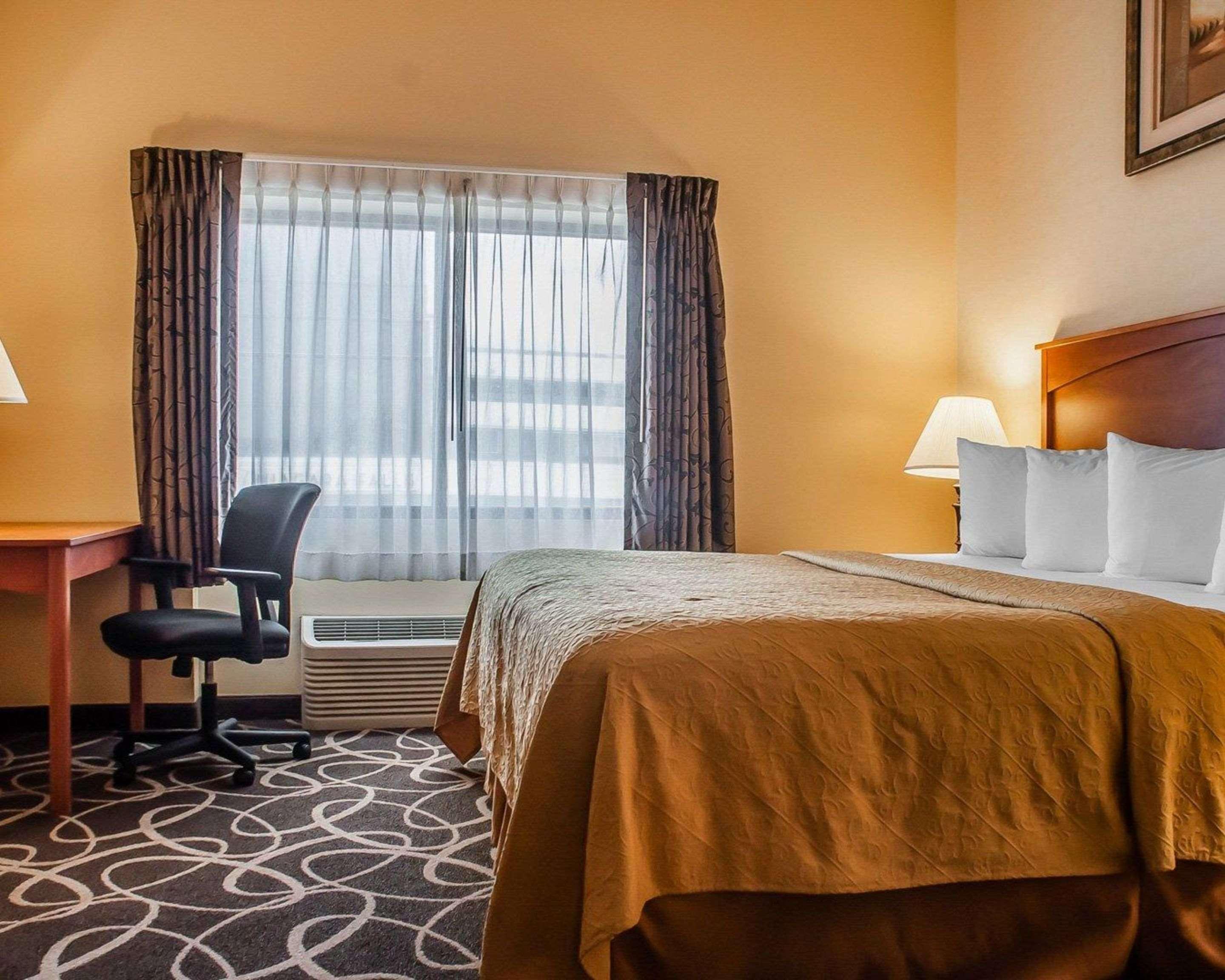 Quality Hotel & Suites At The Falls Niagara Falls Exterior foto