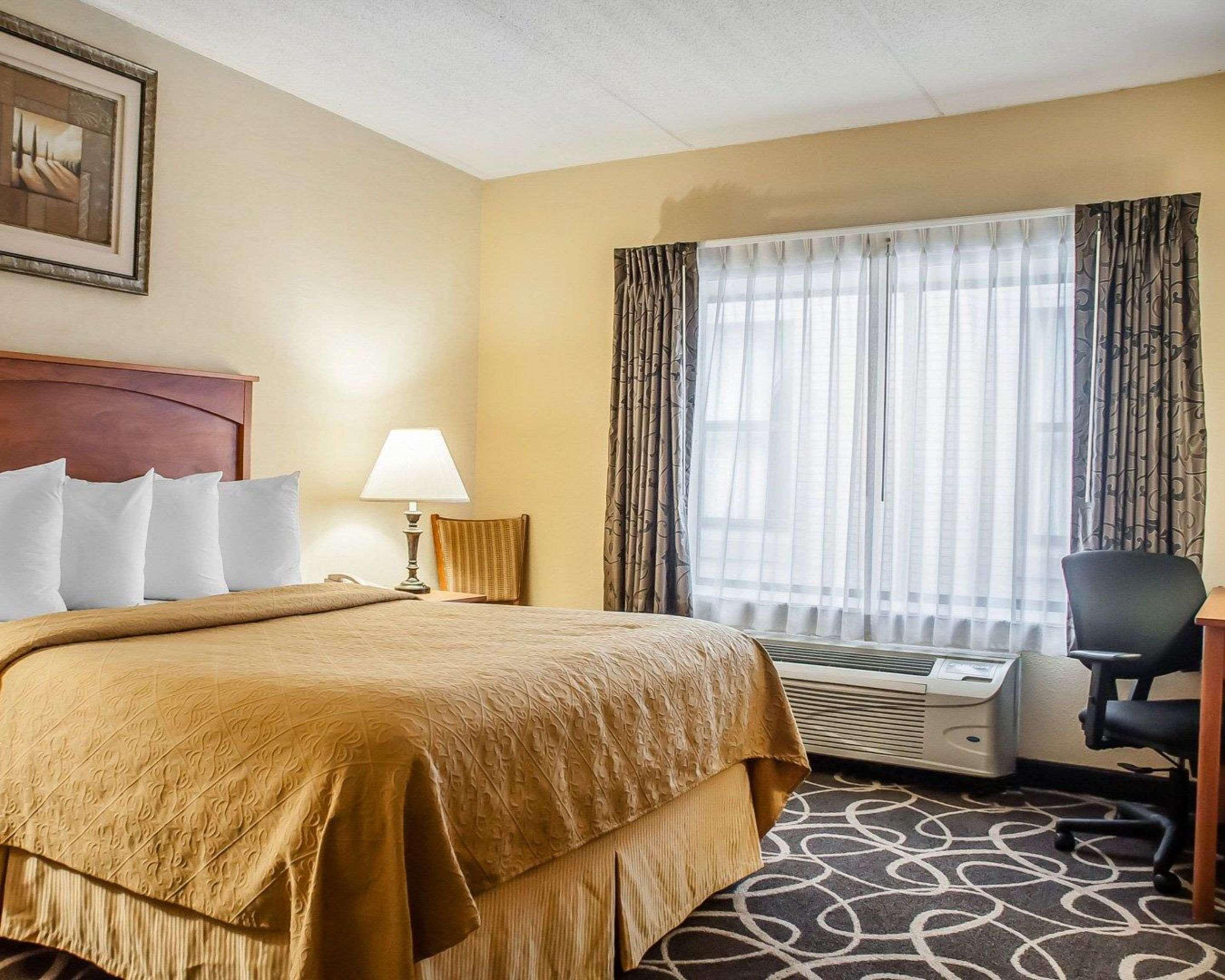 Quality Hotel & Suites At The Falls Niagara Falls Exterior foto